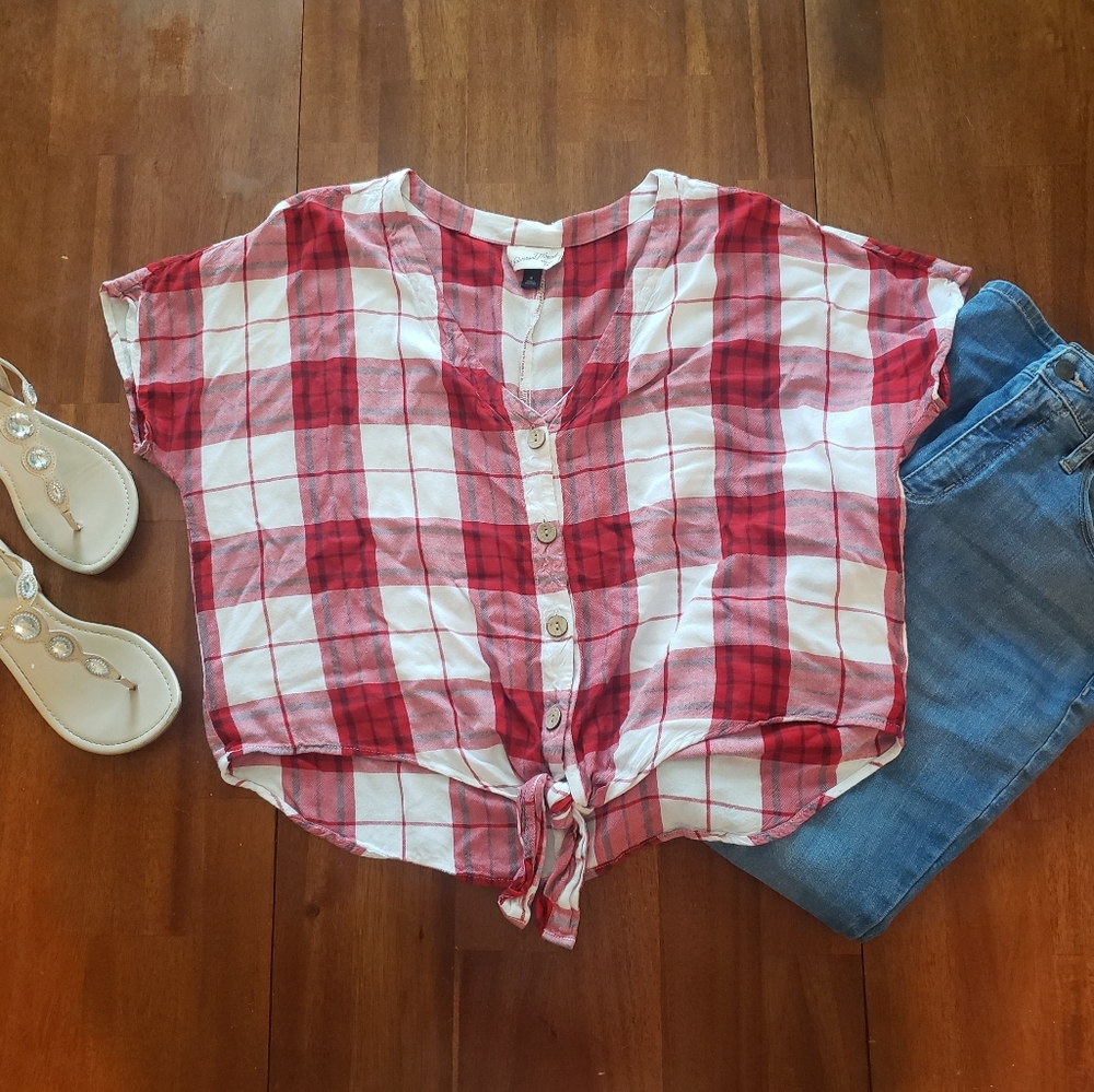 Universal Threads Red & White Plaid Top - Picture 1 of 7